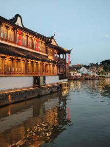 Permandangan sungai dekat dengan hotel