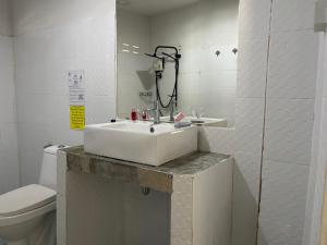Koupelna v ubytování Namthip Homebeach + 37 fotografií