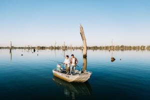 Gallery image of Loves Lakehouse in Mulwala +19 photos