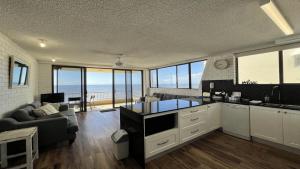 Ruang duduk di Amazing Views! Unit 3 Edgecliffe