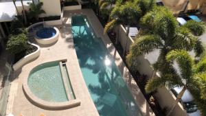 Piscina di Amazing Views, Walk Everywhere! o nelle vicinanze