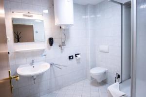 Koupelna v ubytování Hotel Lengenfelder Hof
