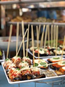 Еда / где поесть недалеко от апартаментов/квартиры