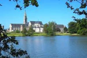 Zdjęcie z galerii obiektu LES ASPRES - Maison 7 personnes w mieście Notre-Dame-dʼAspres