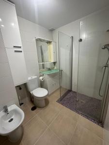 Ένα μπάνιο στο Apartamento Gran Azul Santoña