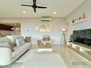 Posezení v ubytování Iskandar Residences Nusajaya by Stayrene