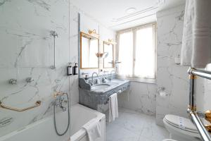 Koupelna v ubytování Phi Hotel Principe