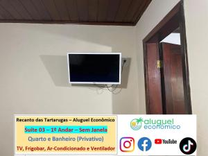 Uma TV ou centro de entretenimento em Arraial do Cabo - Recanto das Tartarugas - Aluguel Econômico