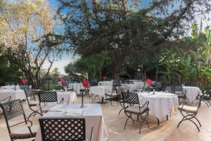 Vonkajšia záhrada v ubytovaní Hotel Cala Caterina
