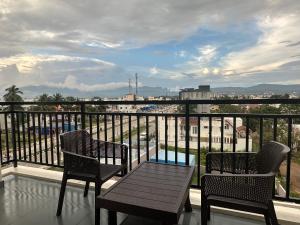 Μπαλκόνι ή βεράντα στο A Mountain view family suite by SS Luxury Comforts