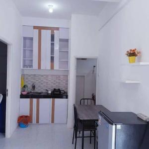 Køkken eller tekøkken på Green Valey Apartment Balikpapan