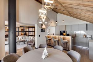 Η κουζίνα ή μικρή κουζίνα στο Antarès NAOS 303 - luxury apartment ski inski out