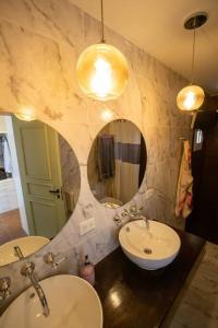 Et badeværelse på Casa Abruzzo + 57 billeder