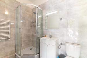 Ein Badezimmer in der Unterkunft Villa Platinum