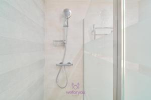 Kúpeľňa v ubytovaní weforyou Isla de Poniente 2 Bedrooms and Parking