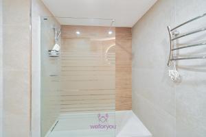 Kúpeľňa v ubytovaní weforyou Isla de Poniente 2 Bedrooms and Parking