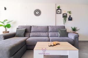 Posedenie v ubytovaní weforyou Isla de Poniente 2 Bedrooms and Parking
