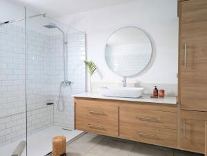 Ένα μπάνιο στο Villa Aurélor - Grande villa 3 chambres à La Saline les Bains