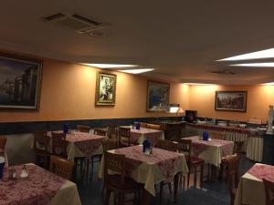 Restaurace v ubytování Hotel & Restaurant Garda