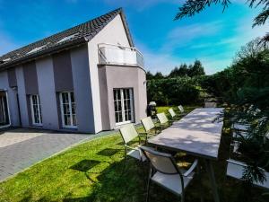 Zahrada ubytování Gites Spa Strasbourg - Villa Cerf - SPA Privé, Sauna, Borne d'arcade, Babyfoot