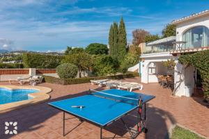Bazén v ubytování Villa Mima by Abahana Villas nebo v jeho okolí