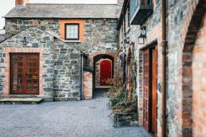 Mynd úr myndasafni af Cosy Rustic Cottages for Large Groups í Boardmills