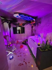 Φωτογραφία από το άλμπουμ του Oasis de bonheur avec SPA privatif à deux pas de Lille et Arras σε La Bassée