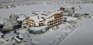 dasKAISER - Dein Gartenhotel in Tirol v zimě