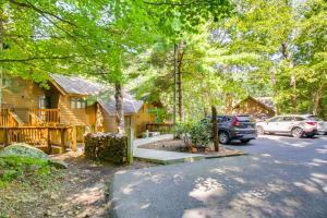 a car parked in front of a house at Wintergreen Resort Condo with Deck, 0 3 Mi to Slopes in Lyndhurst