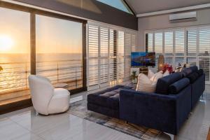 Zona de estar de Penthouse with a view to die for!