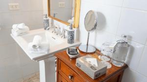 Um banheiro em Casa Republica Barranco Boutique Hotel