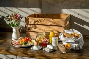 Jídlo v chaty nebo okolí + 180 fotografií