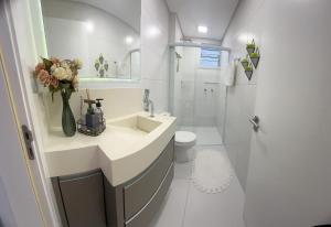 Mynd úr myndasafni af Quarto com Vista Mar í Florianópolis