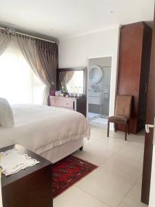 Postel nebo postele na pokoji v ubytování Five bedrooms holiday home