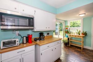 Gallery image of Lovely Home Away From Home - Entire House! in Austin