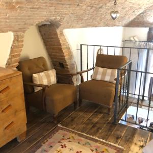 A seating area at Casa Vacanze Piazza Vecchia