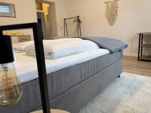 Fotografie z fotogalerie ubytování Gemütliche Wohnung direkt am Bahnhof zentrale Lage v destinaci Bitterfeld