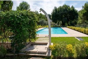 Bazén v ubytování Agriturismo La Fonte nebo v jeho okolí