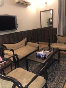 Gambar di galeri bagi The Exclusive House di Peshawar