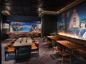 Pullman Singapore Hill Street餐厅或其他用餐的地方
