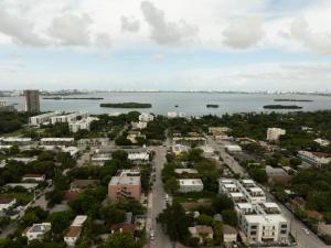 Splošen razgled na mesto Miami oz. razgled na mesto, ki ga ponuja motel