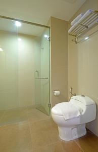 Kylpyhuone majoituspaikassa D'Kalpa Hotel Demangan Yogyakarta