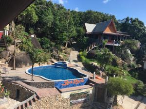 Bazén v ubytování Sea Rock Resort nebo v jeho okolí
