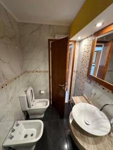 Koupelna v ubytování Departamento frente al mar en Miramar! Increible