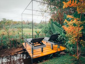Taman di luar The WE2 - Wildwood Elegance Escape