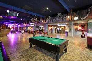 Τραπέζι μπιλιάρδου στο Wellness Chalet Veluwemeer