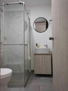 Ένα μπάνιο στο Hermoso apartamento en el mejor sector de Armenia