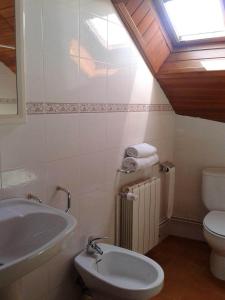 Koupelna v ubytování Apartament Casa Xulla 2