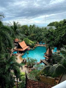Swimmingpoolen hos eller tæt på Bali Style Luxury Pool Villa near Beach & Walking ST!