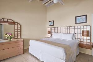 Letto o letti in una camera di Hawksbill Resort Antigua - All Inclusive